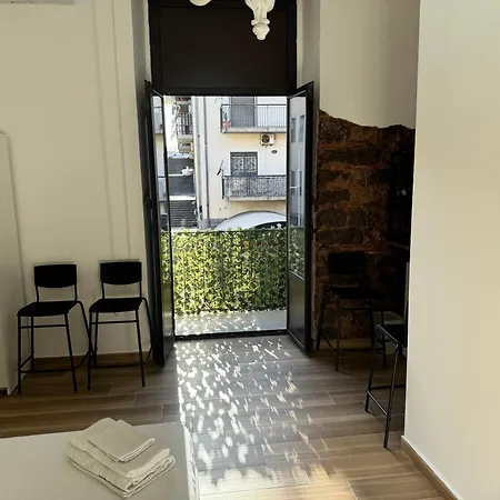 Acquicella House *